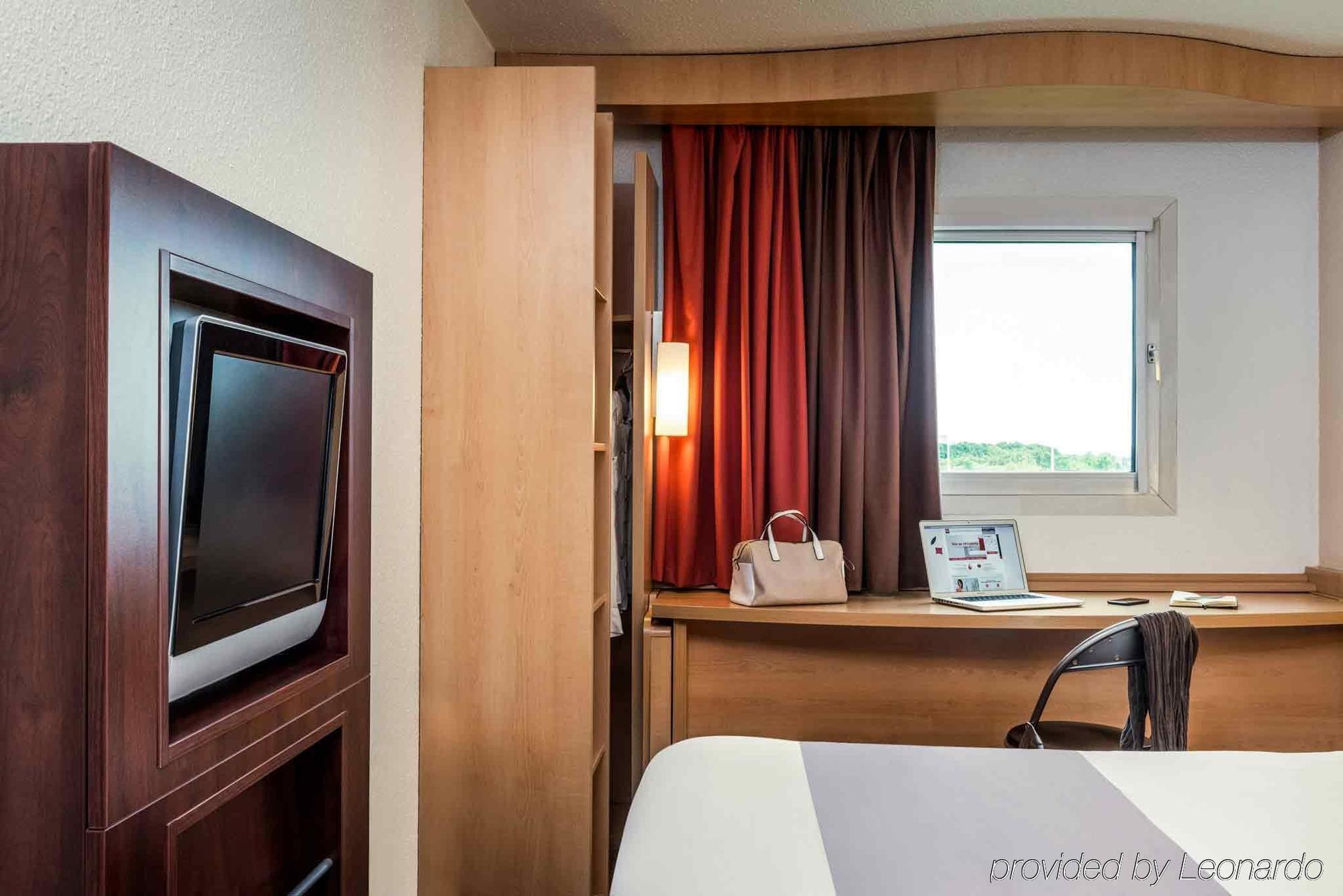 Ibis Paris Nord Villepinte Parc Des Expositions Hotel 3*